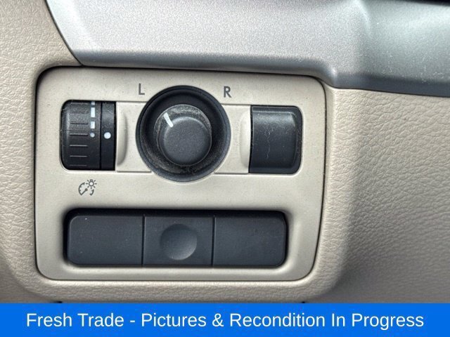 Used 2008 Subaru Outback 2.5i AWD/4WD image 17