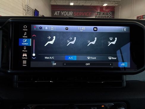 Used 2025 Jeep Wrangler Unlimited Sport AWD/4WD image 28