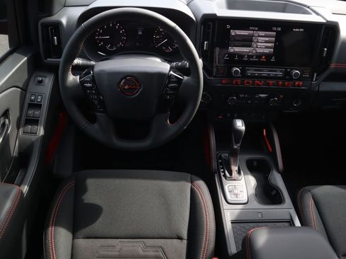 New 2026 Nissan Frontier PRO-4X w/ Pro-4x Convenience Package image 11