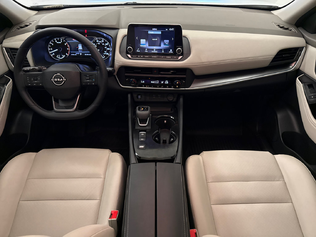 Used 2026 Nissan Rogue Dark Armor FWD image 13