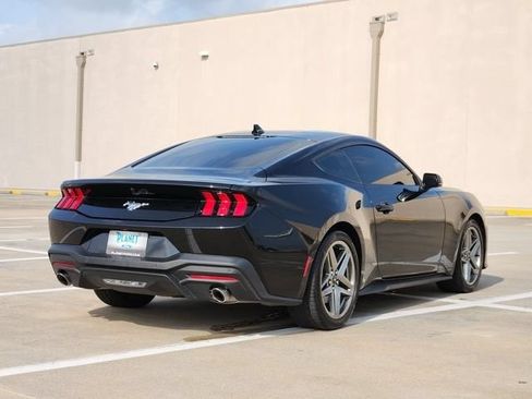Used 2026 Ford Mustang Premium RWD image 7