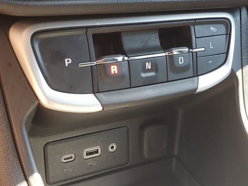 Certified 2024 GMC Terrain SLE w/ Driver Convenience Package FWD image 30