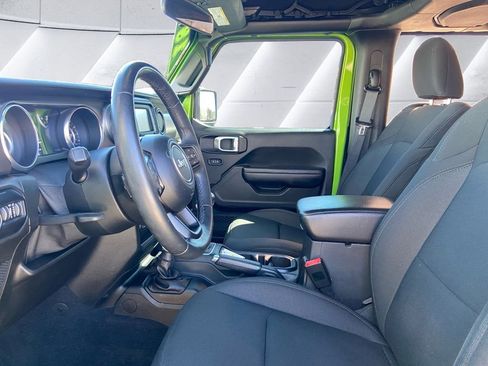 Used 2018 Jeep Wrangler Sport image 7