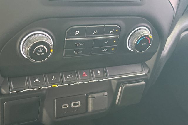 Used 2022 Chevrolet Silverado 1500 Custom AWD/4WD image 19