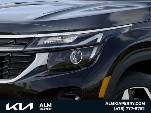 New 2026 Kia Seltos EX AWD/4WD image 10
