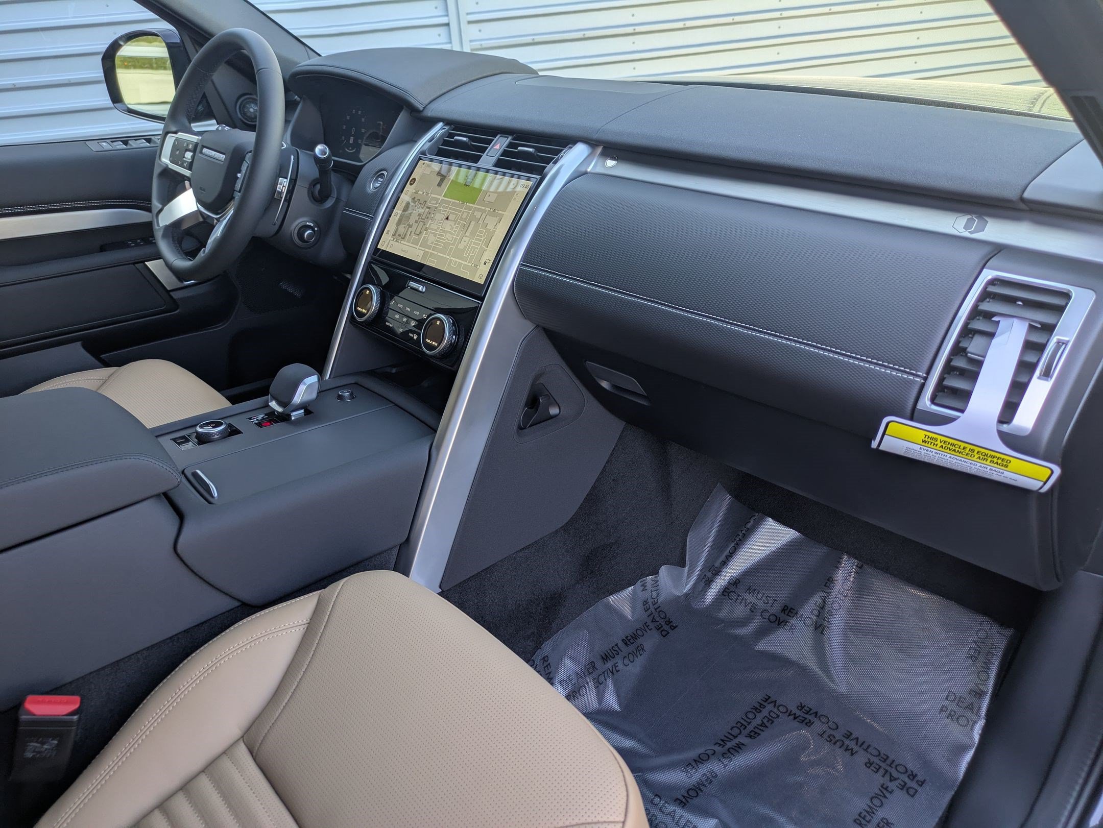 New 2026 Land Rover Discovery Limited Edition AWD/4WD image 30