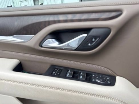 Used 2024 GMC Yukon XL Denali RWD image 21