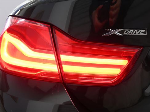 Used 2018 BMW 430i xDrive Convertible AWD/4WD image 31