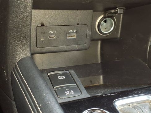 Used 2022 Nissan Kicks SV FWD image 25
