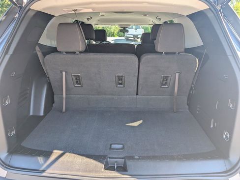Used 2020 Chevrolet Traverse LS FWD image 30