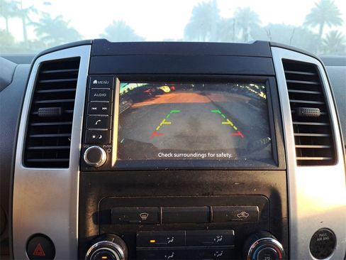 Certified 2021 Nissan Frontier SV image 23