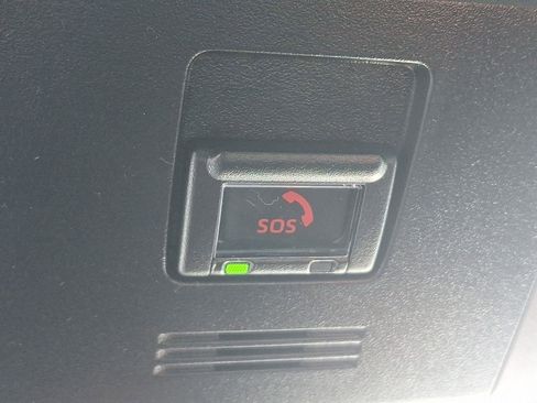 Used 2023 Toyota Camry SE image 23