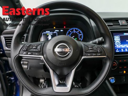 Used 2023 Nissan Leaf S image 10