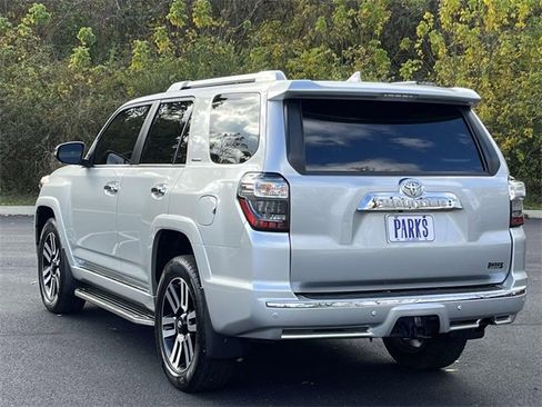 Used 2021 Toyota 4Runner Limited image 7
