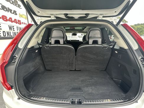 Used 2023 Volvo XC90 B5 Core AWD/4WD image 24