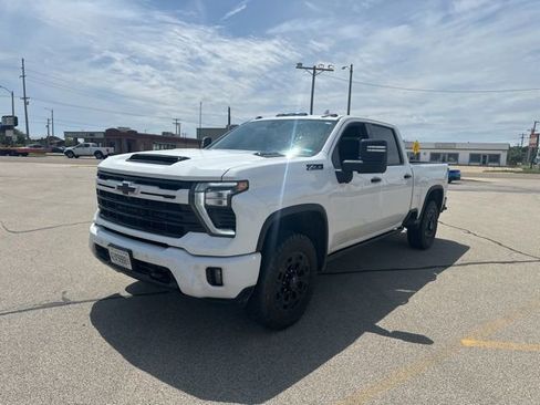Used 2024 Chevrolet Silverado 2500 LTZ w/ LTZ Plus Package AWD/4WD image 1