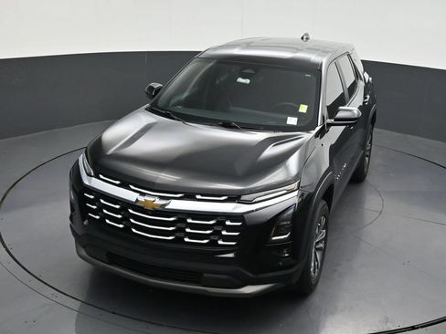 Used 2025 Chevrolet Equinox LT w/ Safety and Technology Package FWD image 23