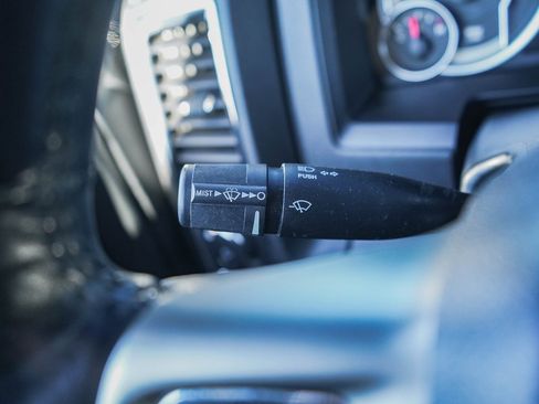 Used 2018 RAM 1500 Laramie image 16