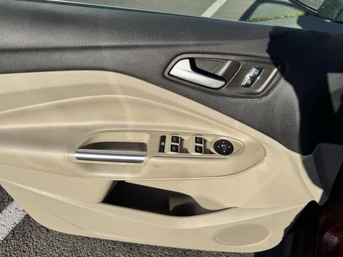 Used 2015 Ford C-MAX SEL w/ Equipment Group 302A image 20