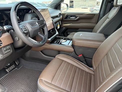 New 2026 GMC Yukon XL Denali Ultimate AWD/4WD image 16