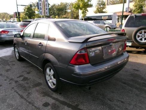 Used 2007 Ford Focus ZX4 Sedan image 4