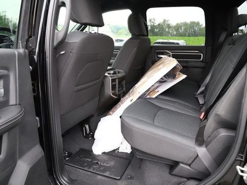 New 2026 RAM 3500 Big Horn AWD/4WD image 18