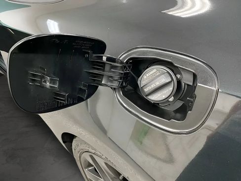 Used 2014 Hyundai Genesis 2.0T RWD image 27