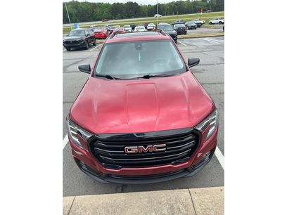 Used 2024 GMC Terrain SLT w/ Infotainment Package II