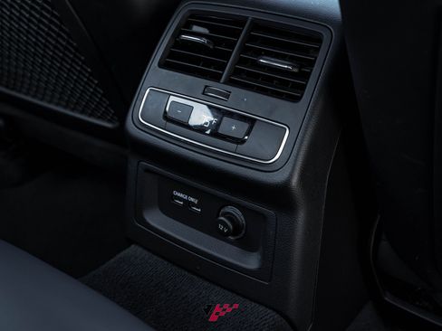 Used 2021 Audi S4 Premium Plus w/ Premium Plus Package image 7