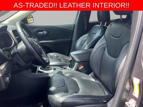 Used 2016 Jeep Cherokee Sport FWD image 15