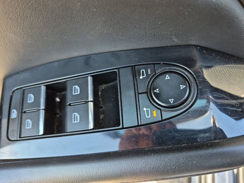 Used 2024 MAZDA MAZDA3 s FWD image 15