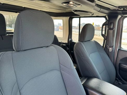 Used 2020 Jeep Wrangler Unlimited Sport image 22