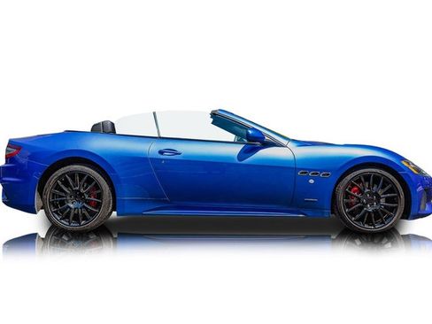 Used 2018 Maserati GranTurismo Sport RWD image 2