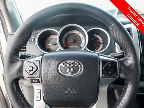 Used 2015 Toyota Tacoma PreRunner image 16