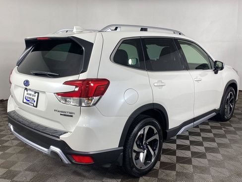 Used 2023 Subaru Forester Touring AWD/4WD image 5