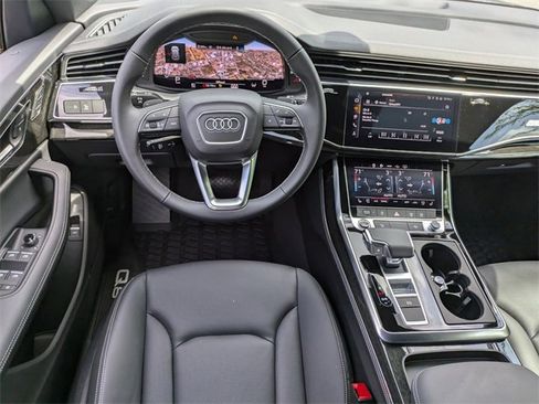 Used 2024 Audi Q8 Premium Plus image 20