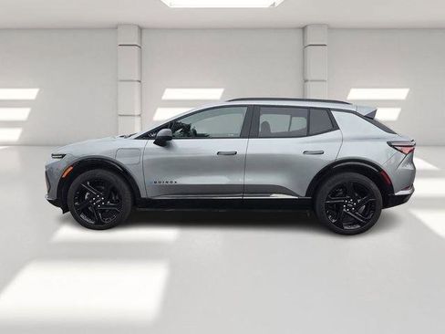 Certified 2024 Chevrolet Equinox EV RS image 2