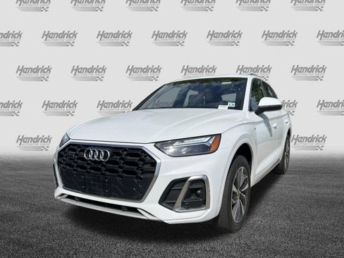 Used 2023 Audi Q5 2.0T Premium w/ Convenience Package image 5