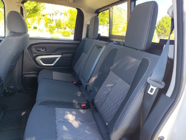 Used 2024 Nissan Titan SV w/ SV Convenience Package AWD/4WD image 13