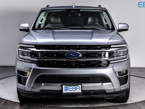 Used 2024 Ford Expedition Limited image 9