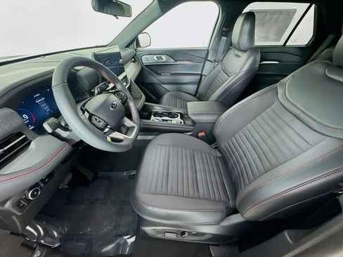 New 2026 Ford Explorer ST-Line w/ ST-Line Street Pack image 22