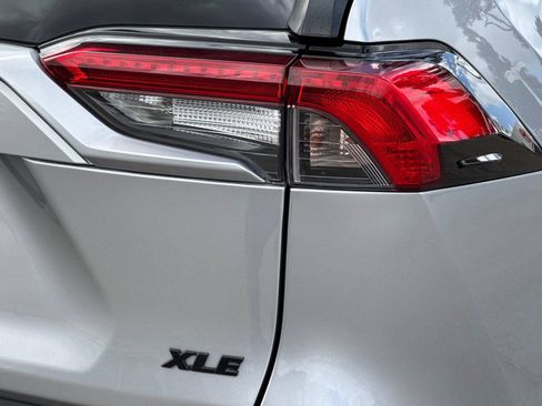 Used 2019 Toyota RAV4 XLE Premium w/ Cold Weather Package FWD image 26