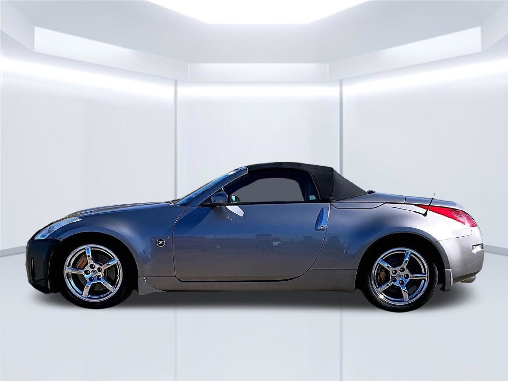 Used 2008 Nissan 350Z Grand Touring RWD image 34