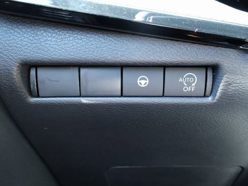 New 2026 Nissan Kicks SR image 15