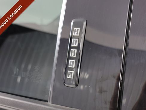 Used 2022 Ford F250 Lariat AWD/4WD image 21