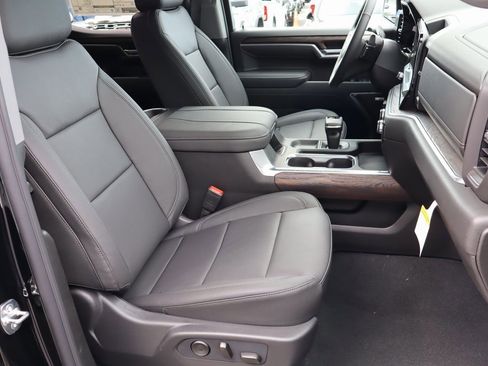 New 2026 GMC Sierra 1500 SLT w/ SLT Premium Plus Package image 25