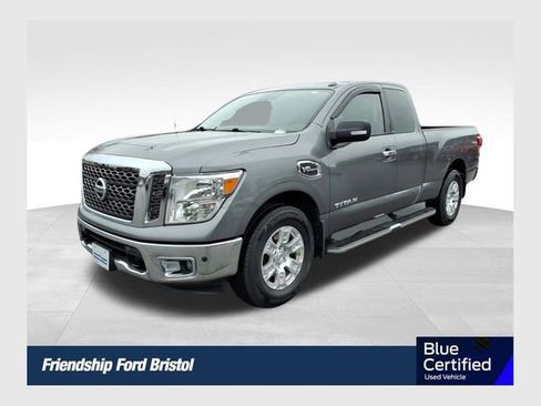 Used 2017 Nissan Titan SV image 1