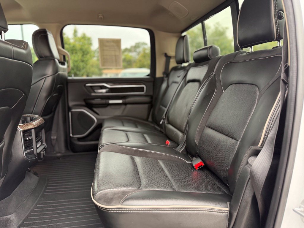 Used 2019 RAM 1500 Laramie AWD/4WD image 15