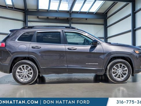 Used 2022 Jeep Cherokee Latitude Lux AWD/4WD image 27