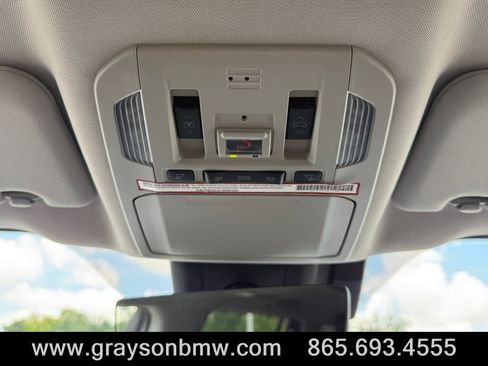 Used 2021 Toyota Highlander Platinum FWD image 35